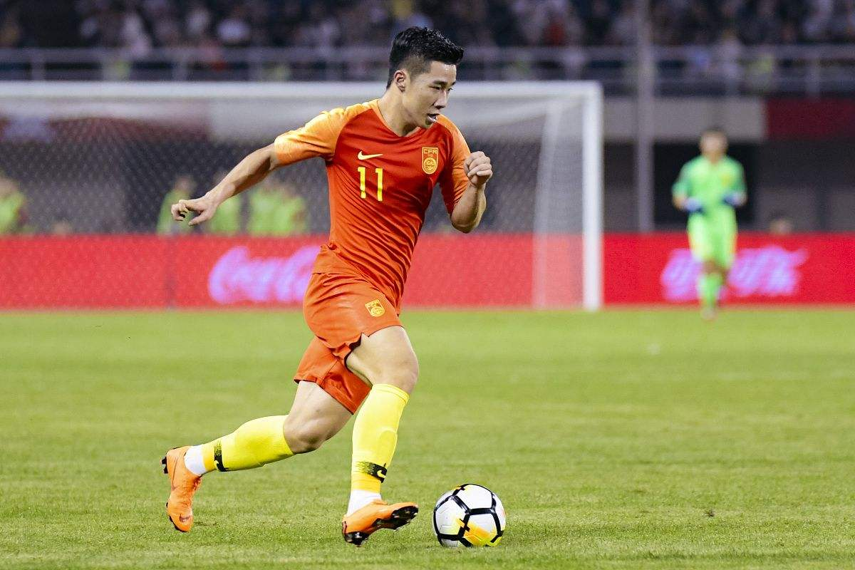 海星体育-穆古鲁扎回归赛场，关键助攻首场状态亮眼，瑞士队观众沸腾！的简单介绍